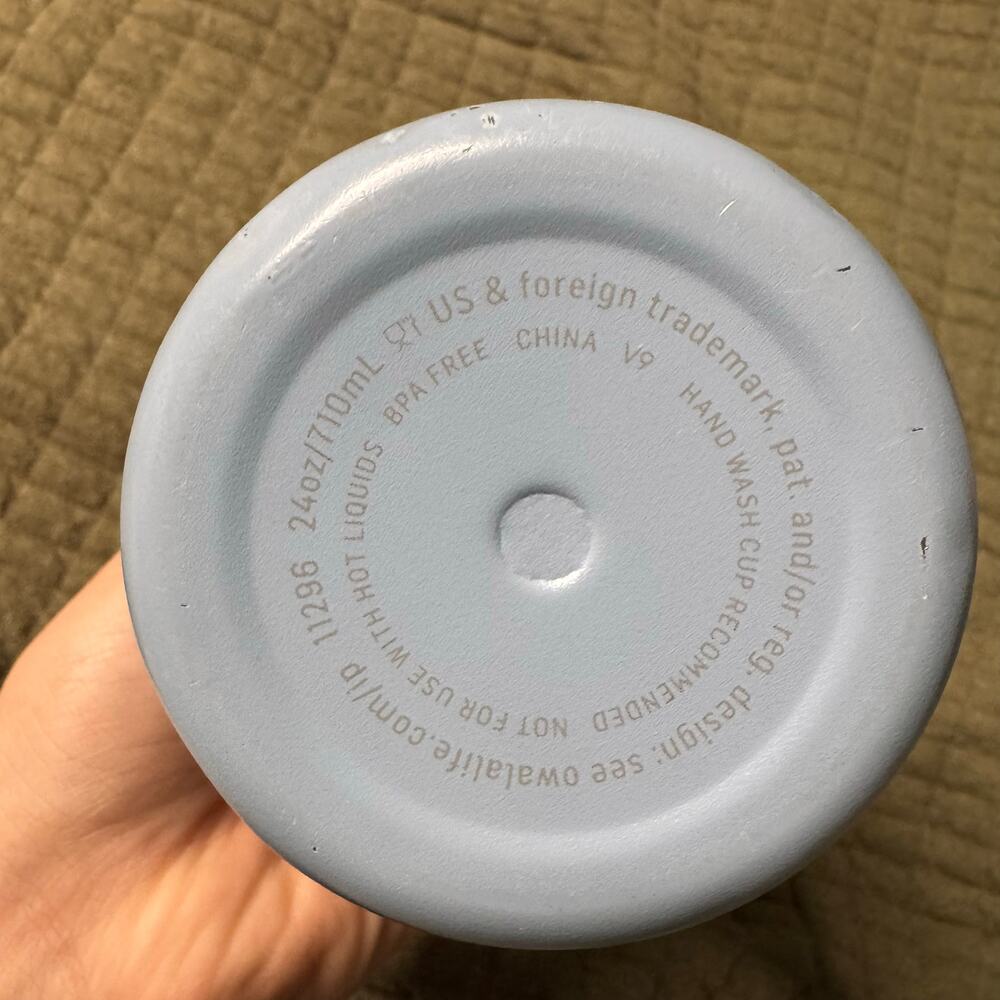 Owala 24 oz. Blue Water Bottle - Picture 2 of 6